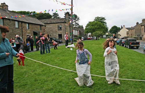 aysgarth games